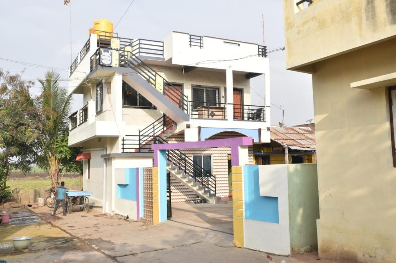 Coconut Homestay Hampi Eksteriør bilde